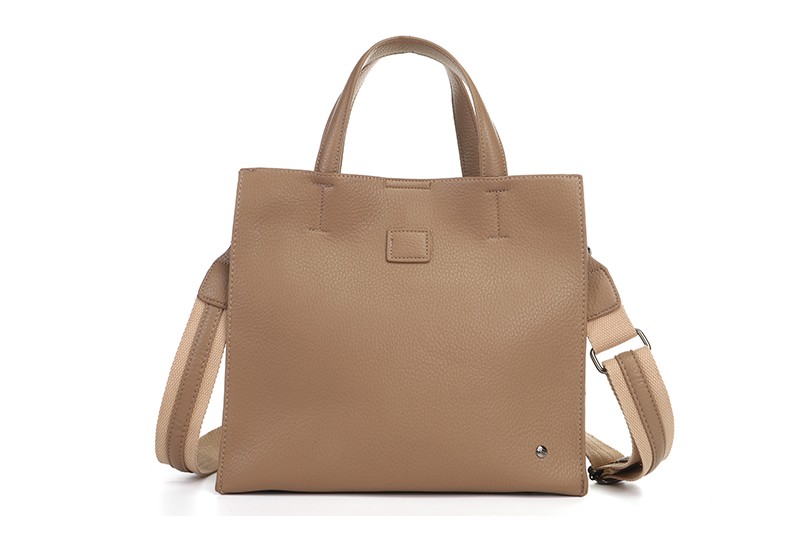 Taupe handtas 2025